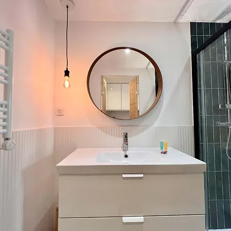 B066 Design A 5 Mn De La *